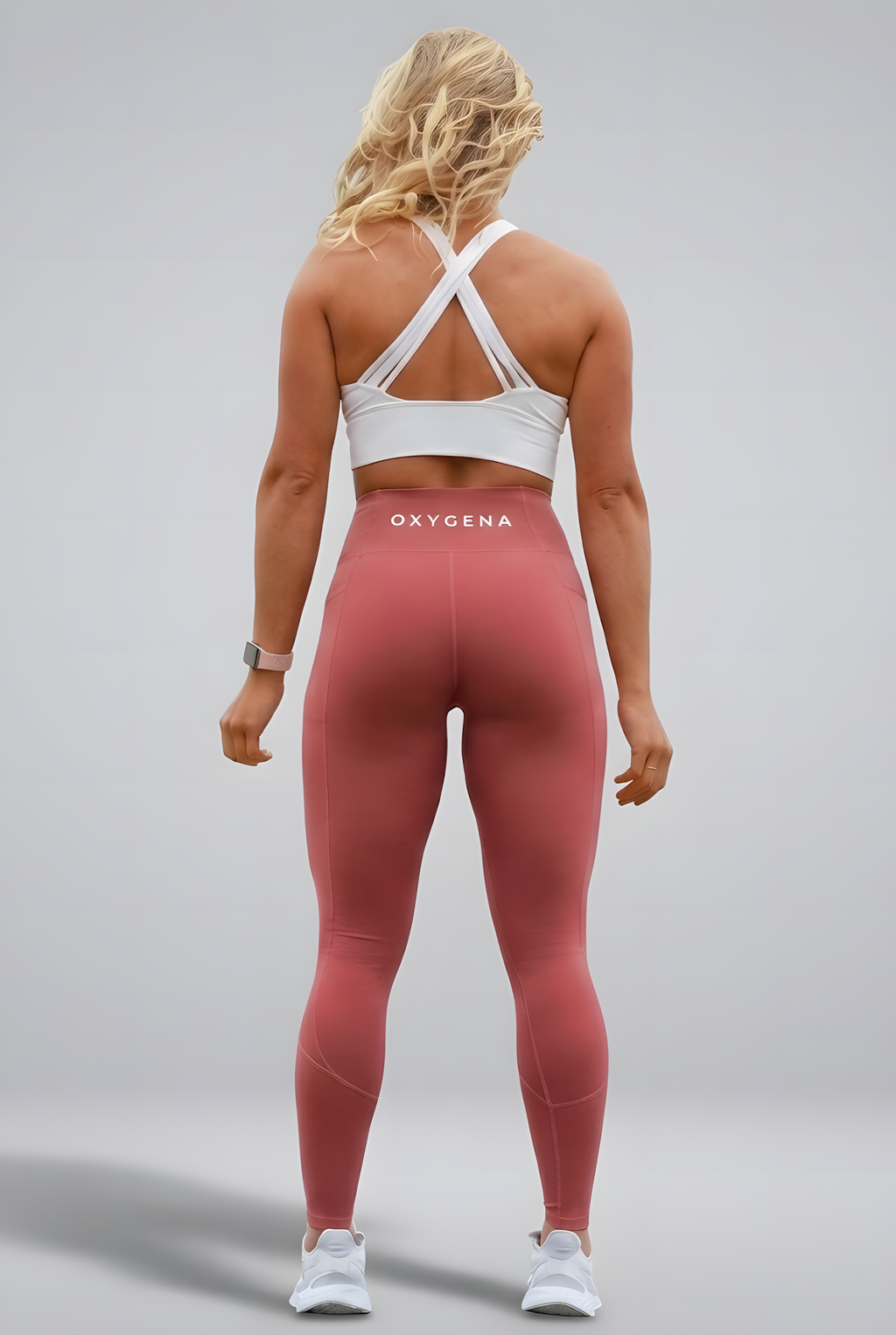 Valerie compression leggings in Dusty Rose, worn for training