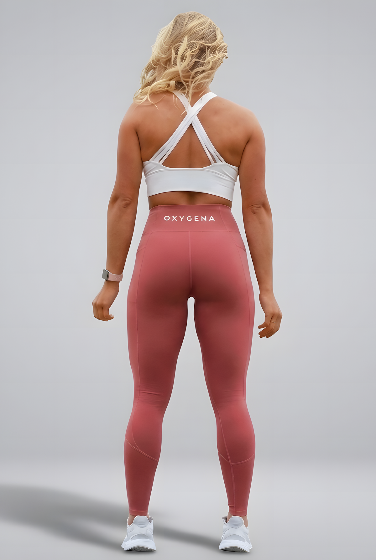 Valerie compression leggings in Dusty Rose, worn for training